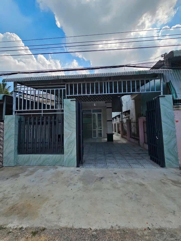 Nhà riêng Bàu Năng, Dương Minh Châu 192m² giá 1.35 tỷ - Nhà còn mới 98%!