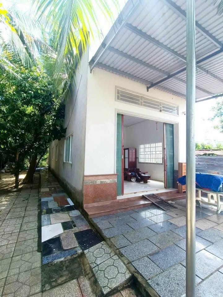 Nhà trệt 100m² quận Ninh Kiều giá 4 triệu - Phù hợp cho gia đình và sinh viên!