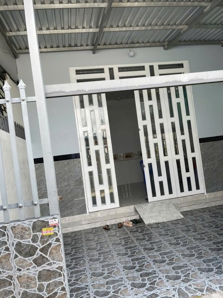 Nhà bán An Thới, Cần Thơ 100m² giá 2.09 tỷ - Nhà mới 99%, vào ở liền!