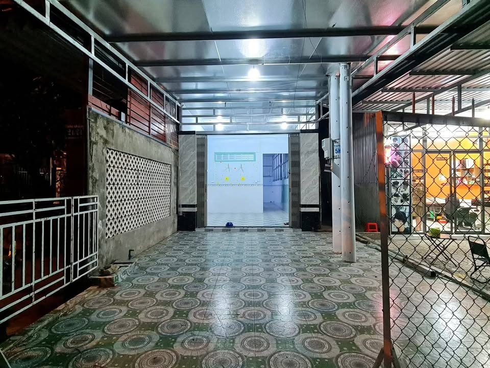 Cho thuê nhà mặt tiền đường Nguyễn Chí Thanh, Bình Thủy, Cần Thơ - Dân cư đông đúc, giá chỉ 3.8 triệu/tháng