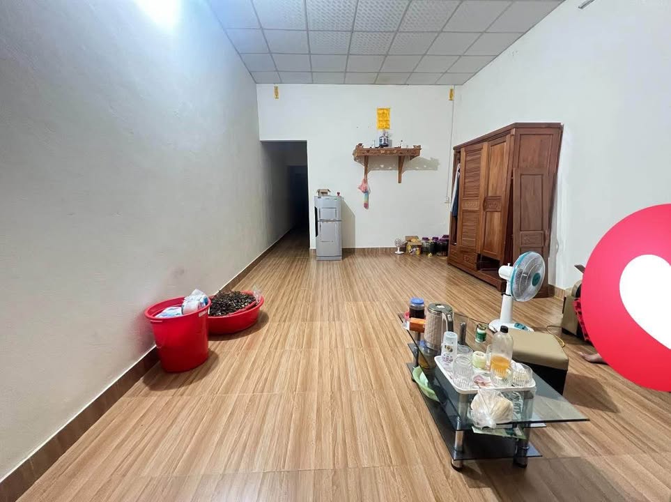 Nhà cấp IV tại phường Quang Trung, Hà Giang 261m² giá 2.1 tỷ - Vị trí thuận tiện, không gian sống lý tưởng!