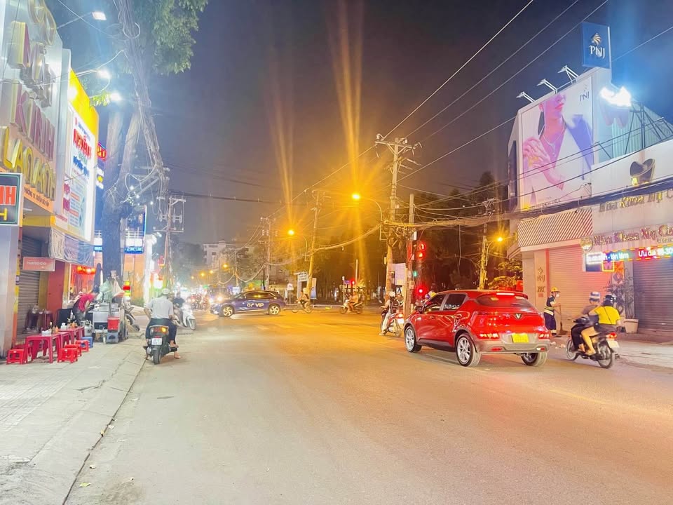 Mặt tiền kinh doanh Lê Văn Thọ, Gò Vấp, 184m² giá 38 tỷ - Cơ hội đầu tư sinh lời!