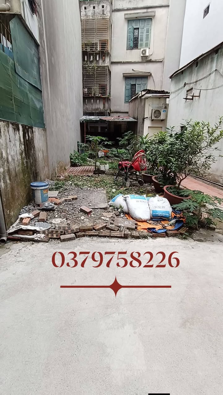 Nhà riêng Bồ Đề Long Biên 62m² giá 1 tỷ - Lô góc, mặt tiền rộng!