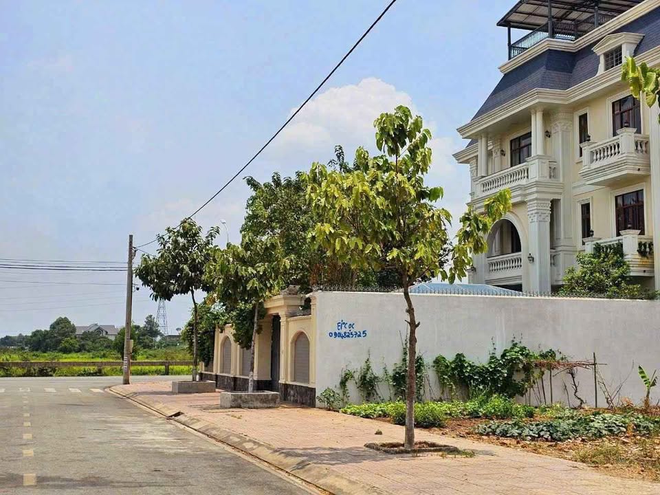 Đất biệt thự KDC Phúc Hiếu Trấn Biên 220m² giá 14.5 tỷ - Sổ hồng riêng thổ cư 100%!