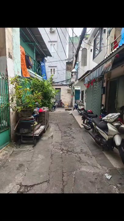 Nhà phố hẻm 4m Nguyễn Tri Phương, Quận 10 - Diện tích 18m² - Tặng Full nội thất hiện đại!