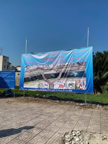 Đất góc 3 mặt tiền đường Hoàng Trọng Mậu, quận 7, 379m² - Giá chỉ 81 tỷ