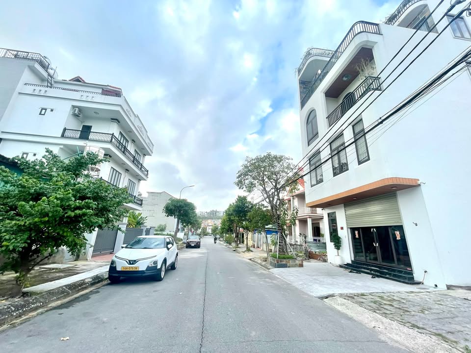 Đất thổ cư Bãi Cháy, Hạ Long 55m² giá 3.1 tỷ - Khu sân vườn thoáng mát!
