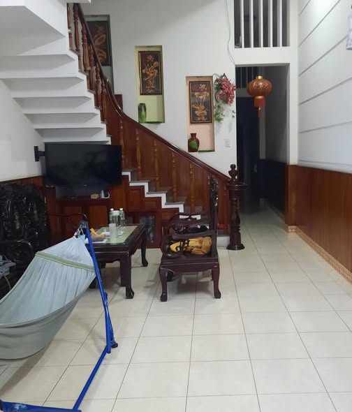 Nhà 2 tầng mặt tiền Cần Vương, TP Quy Nhơn 84m² giá 7.4 tỷ - Đầu tư sinh lời ngay!