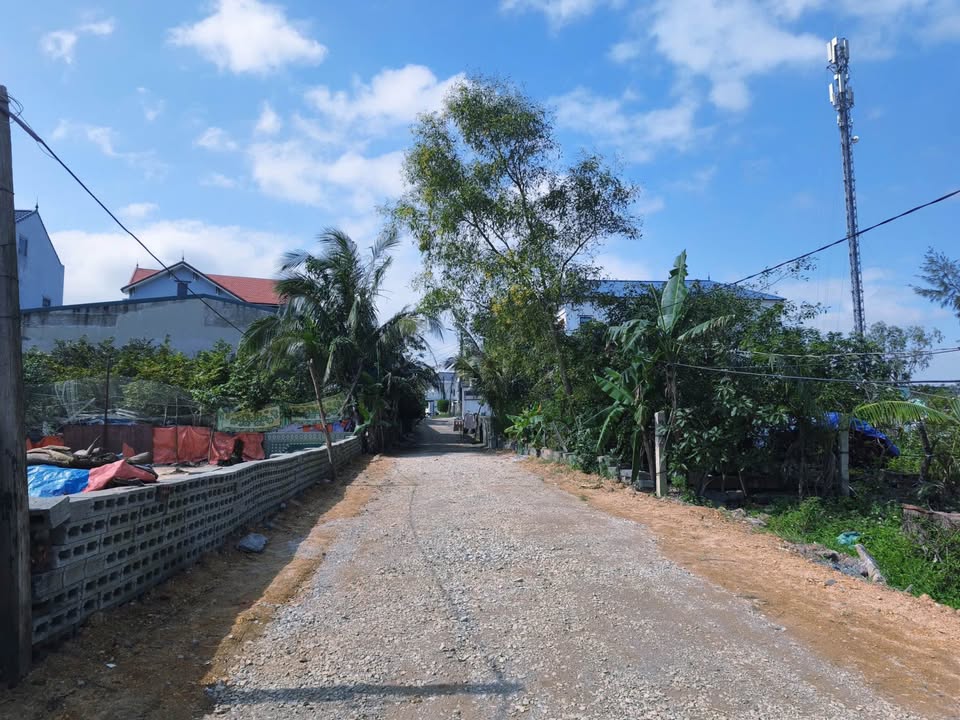 Đất liền kề Regal Legend Bảo Ninh 164.59m² giá 2 tỷ - Đường ô tô tránh nhau