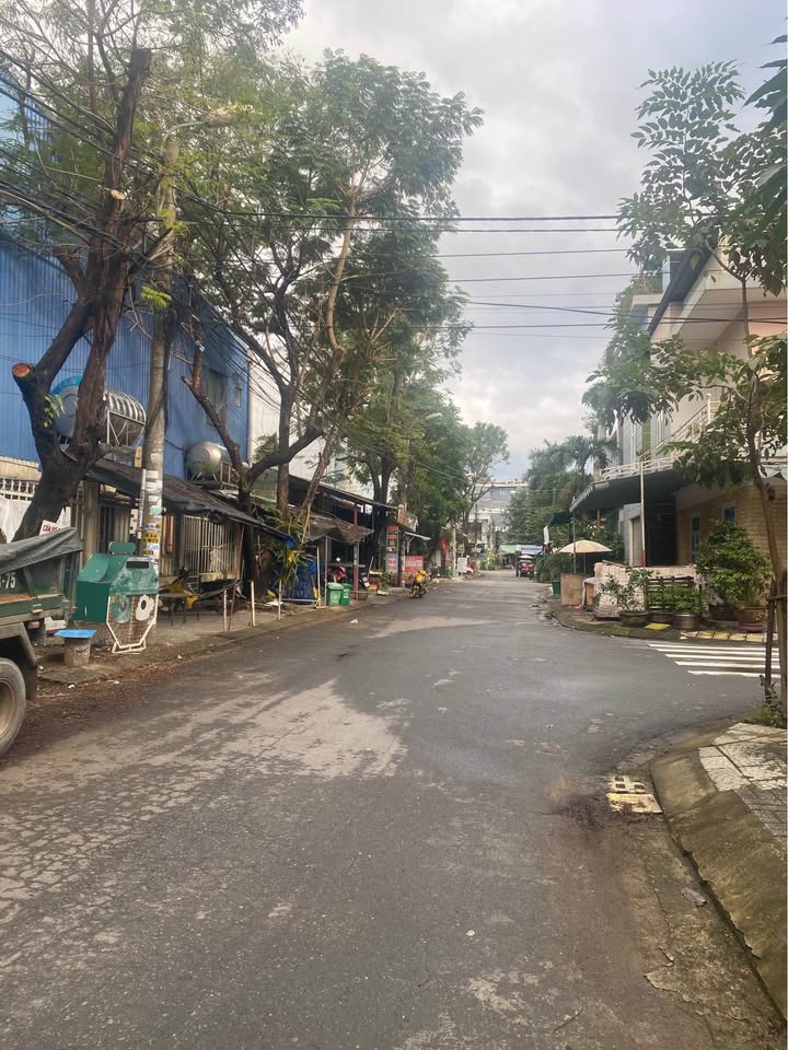 Đất mặt tiền đường Hòa Mỹ 1, quận Liên Chiểu, 100m² - Giá chỉ 5.05 tỷ!