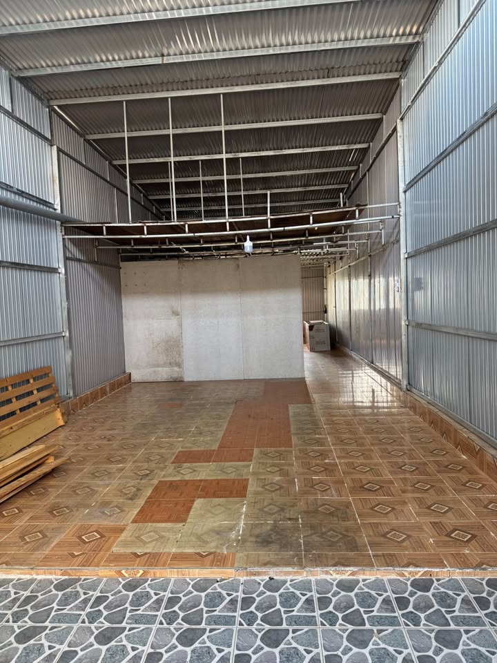 Cho thuê kho Trần Đại Nghĩa, Đà Lạt 100m² - Đường rộng ô tô vào tận nơi!