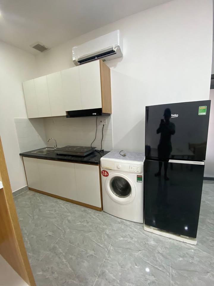 Phòng cho thuê Quận 10 - 114 Nguyễn Tiểu La - Nội thất đầy đủ, chỉ việc vào ở!