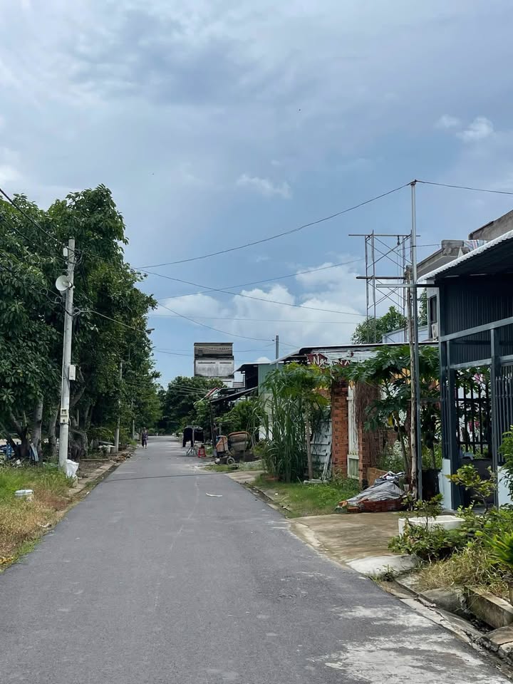 Đất mặt tiền đường nhựa Tam Thôn Hiệp Cần Giờ 100m² giá chỉ 2.3 tỷ - Sổ riêng thổ cư 100%!