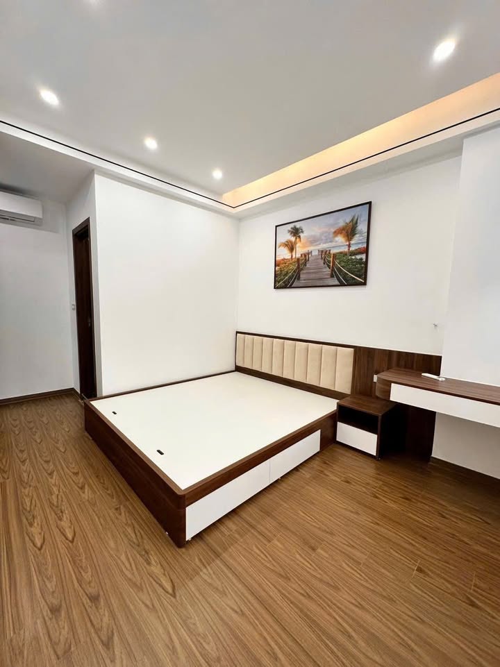 Căn hộ chung cư CT1-1 Mễ Trì 100m² giá 18 triệu - Đầy đủ nội thất, vào ở ngay!