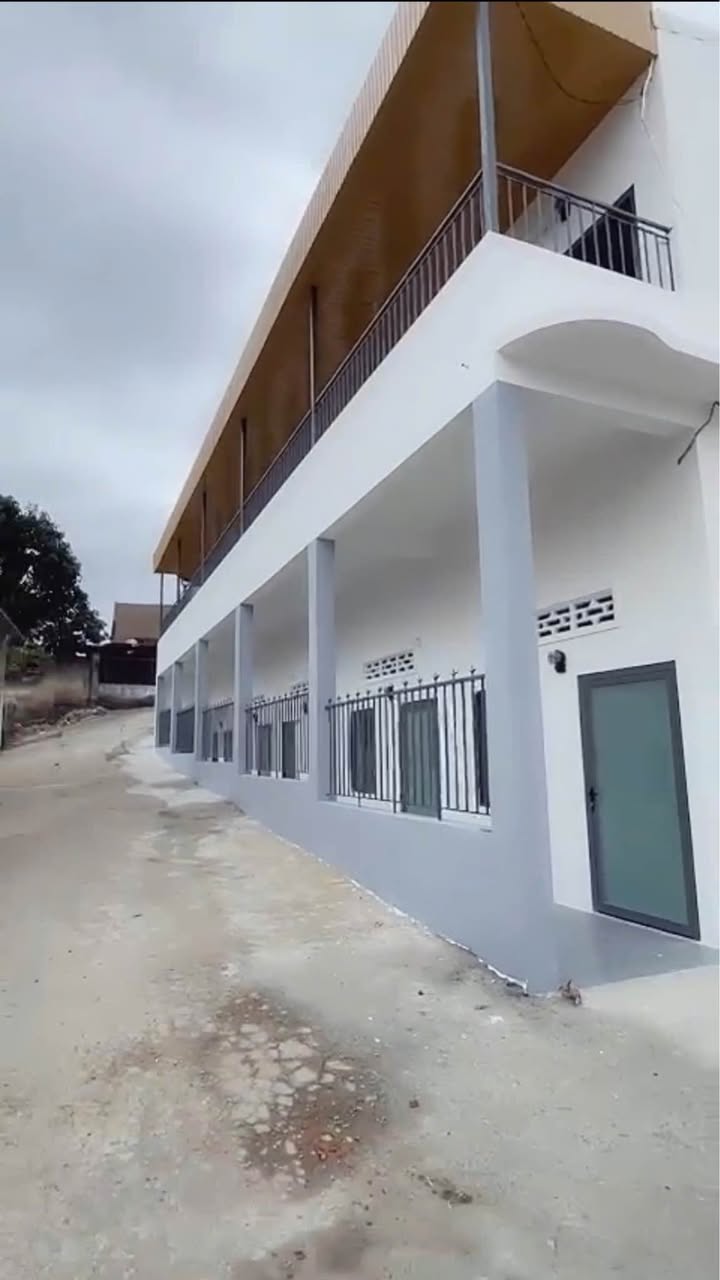 Căn hộ Mini 3 mặt tiền hẻm 54 Đặng Văn Ngữ, 212m² giá 5.55 tỷ - Đầu tư sinh lời cao!