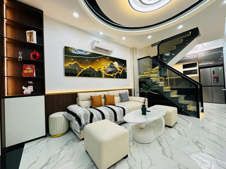 Nhà phố Yên Hòa Cầu Giấy 40m² giá thỏa thuận - Chính chủ, an ninh tốt!