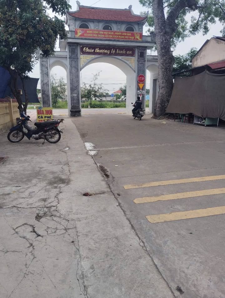 Đất nền Vũ Thượng, phường Ái Quốc, 80m² giá 900 triệu - Sổ hồng, ô tô vào tận nơi!