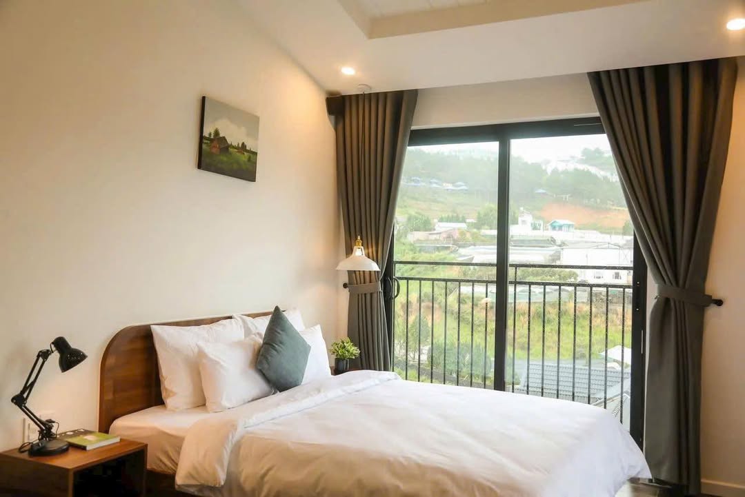 Khách sạn cao cấp Đà Lạt 250m² giá 60 tỷ - Vị trí đắc địa, sẵn sàng kinh doanh!