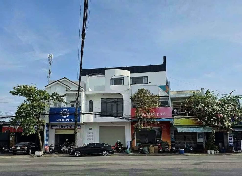 Nhà 1 trệt 1 lầu mặt tiền kinh doanh đường Lê Duẩn 100m² giá 10 tỷ - Đầu tư sinh lời ngay!