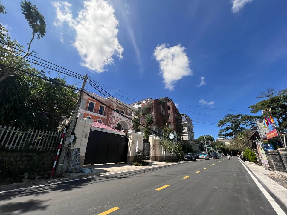 Lô đất mặt tiền Huỳnh Thúc Kháng Đà Lạt 440m² giá 35 tỷ - Cơ hội đầu tư tuyệt vời!