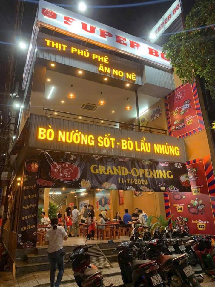 Nhà mặt phố Trần Nguyên Đán, Hoàng Mai 200m² - Mặt tiền đẹp cho thuê kinh doanh!