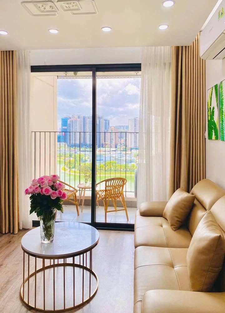 Căn hộ D’Capitale Trần Duy Hưng 53m² giá 18 triệu - Full nội thất, chỉ việc xách vali vào ở!