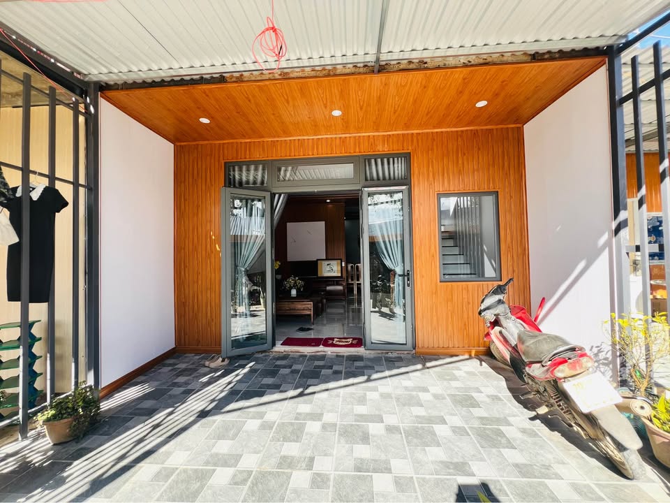 Nhà bán đường Nguyễn Hoàng, Đà Lạt 90m² chỉ 1,6 tỷ - Ô tô vào tận nhà!