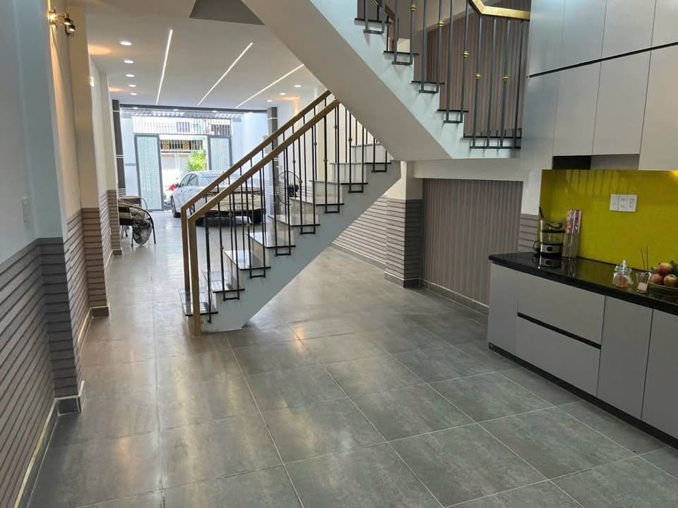 Nhà mặt tiền kinh doanh đường Nguyễn Văn Khối Gò Vấp 82m² giá 11 tỷ - Đầu tư sinh lời ngay!