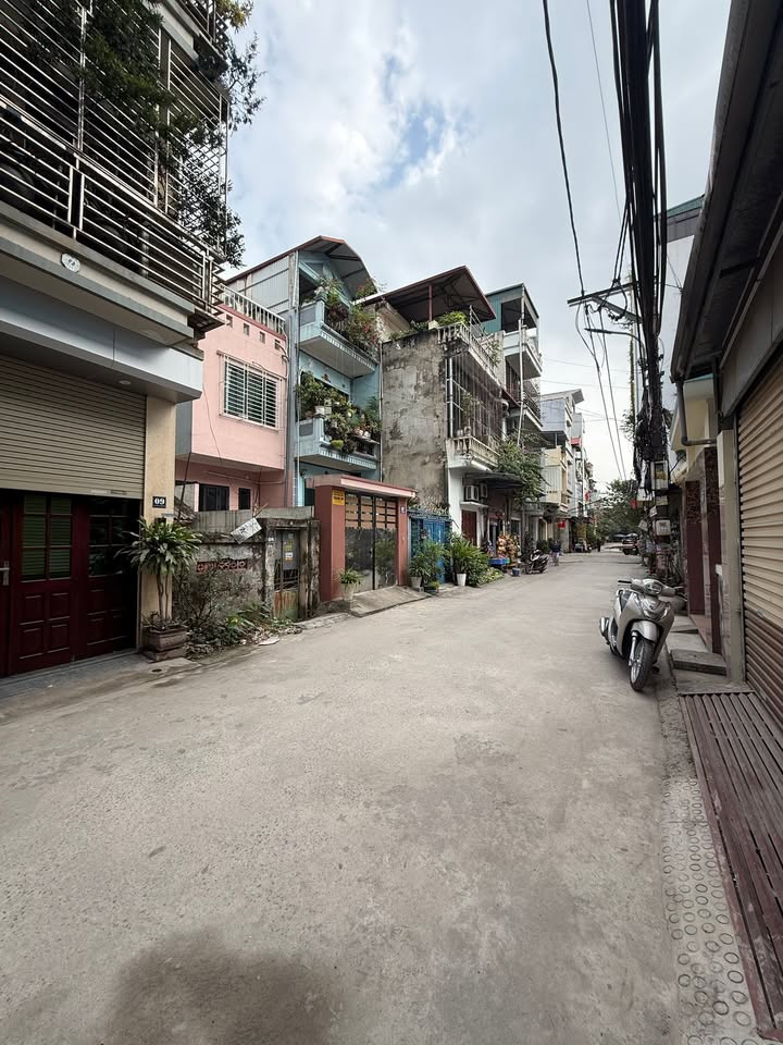 Đất Vĩnh Quỳnh, Thanh Trì 80m² giá 11.8 tỷ - Sổ đỏ chính chủ, ô tô vào tận nơi!