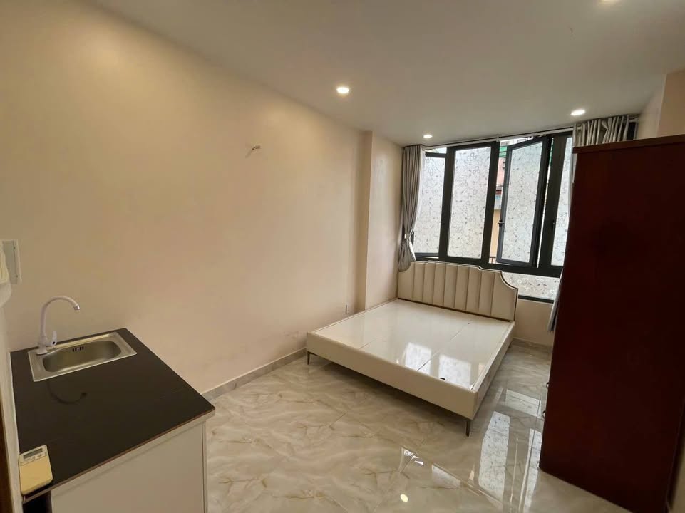 Phòng cho thuê tại 457 Trần Hưng Đạo, Quận 1 giá 5.79 triệu - Tiện nghi đầy đủ, an ninh tốt!