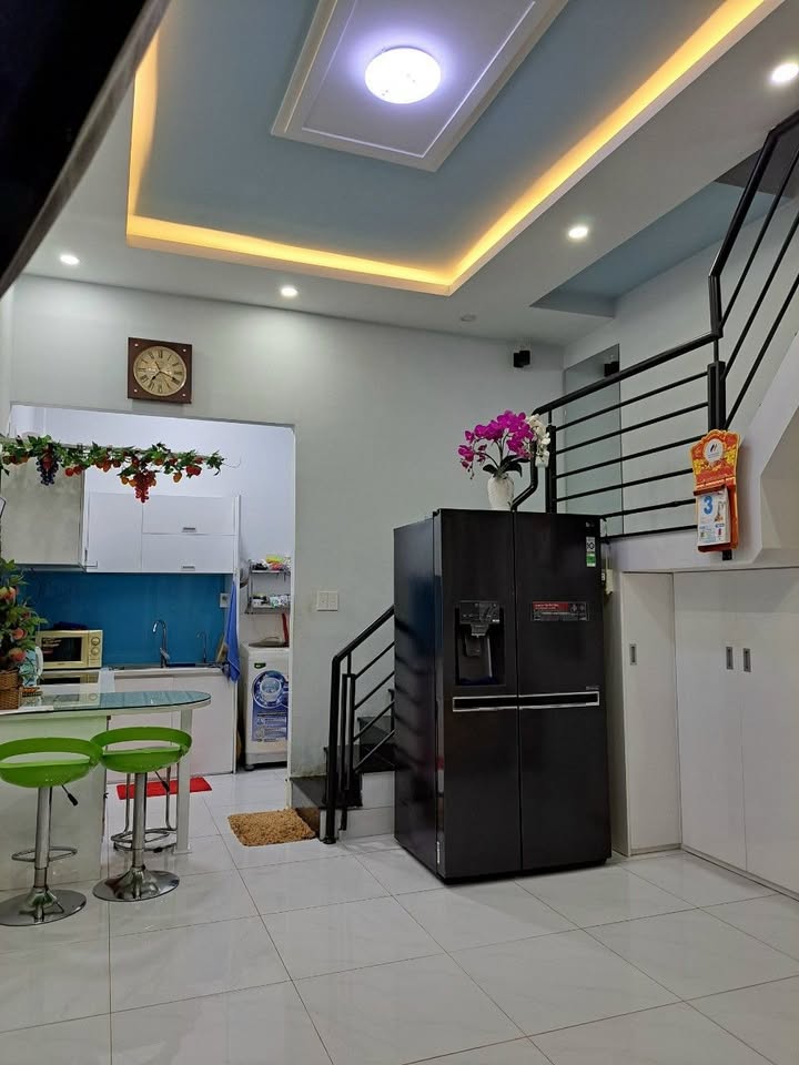 Nhà 1 Trệt 1 Lầu Đường Trương Công Định Vũng Tàu 15m² giá 2.85 tỷ - Sổ hồng chính chủ, ô tô vào tận nhà!