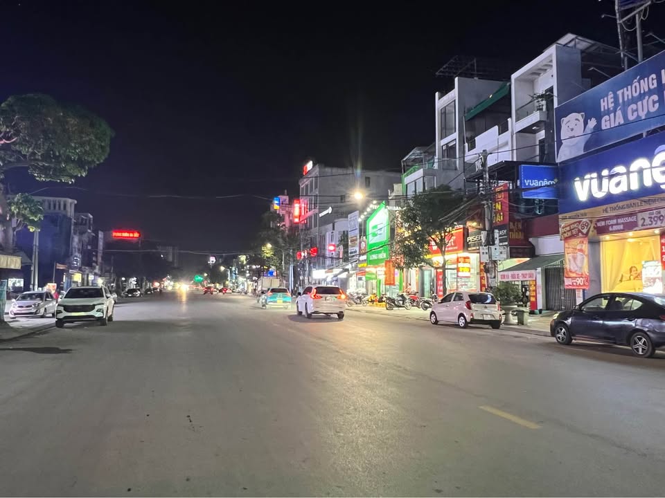 Nhà mặt tiền đường Nguyễn Trãi, phường Tân Sơn, 101m² - Kinh doanh sầm uất ngay chợ Tây Thành!