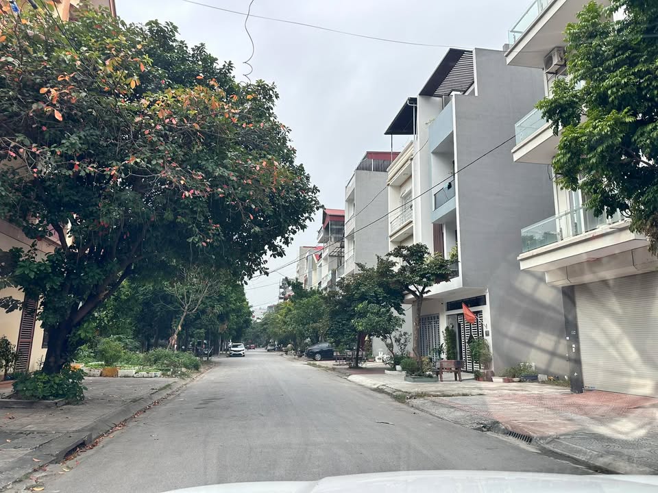 Nhà 3 Tầng Đường Phan Đình Phùng, Đại Phúc, 72m² Giá 11 tỷ - Vị trí đắc địa gần trung tâm!