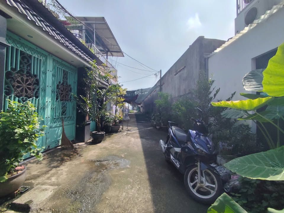 Nhà cấp 4 Bà Điểm, Hóc Môn 90m² giá 3.5 tỷ - Gần chợ Xuân Thới Thượng!