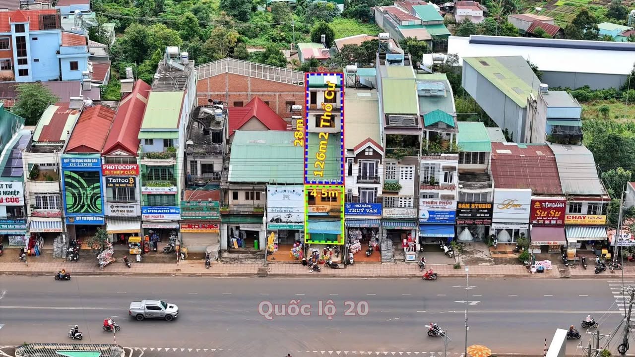 Nhà 3 tầng mặt tiền Hùng Vương, Di Linh 126m² - Kinh doanh sầm uất!