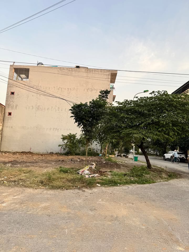 Lô đất đẹp Nam Ngạn 127m² giá 4 tỷ - Đầu tư sinh lời ngay!