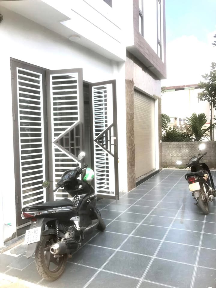 Bán nhà 3 tầng 40m² tại Hải Tân - Giá chỉ từ 1.95 tỷ, vị trí trung tâm!