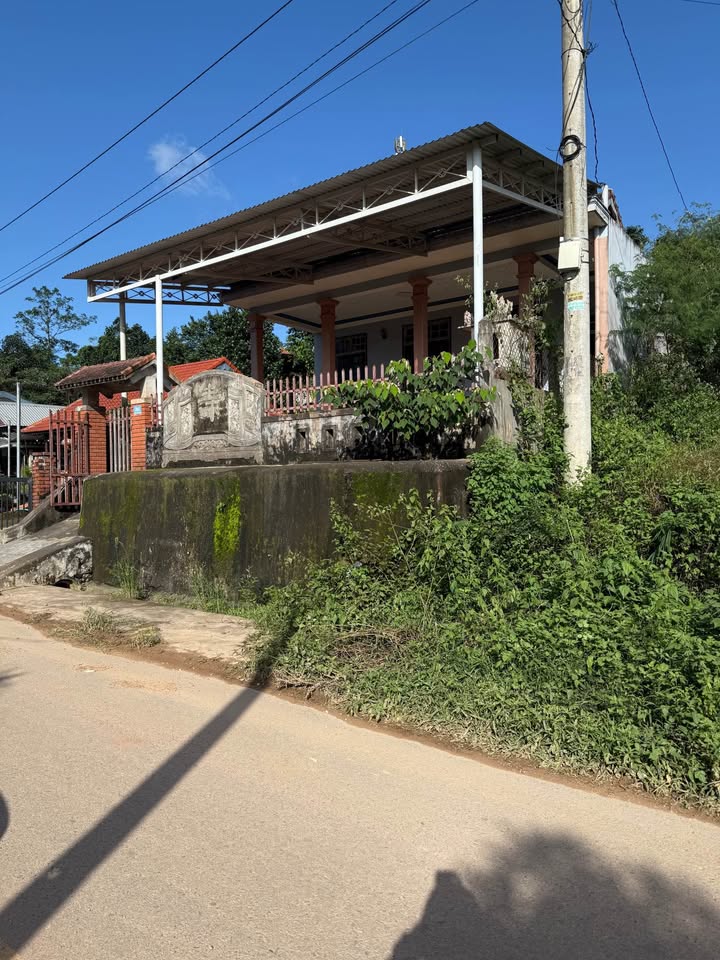 Nhà mặt tiền Phùng Quán, Thủy Dương, Hương Thủy 167m² - Giá chỉ 1.6 tỷ!