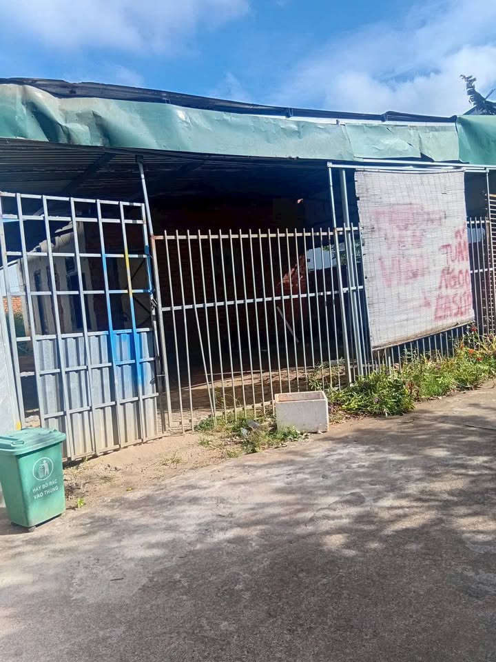 Đất hẻm Mai Hắc Đế Buôn Ma Thuột 176m² giá 5 tỷ - Khu dân cư an ninh tốt!