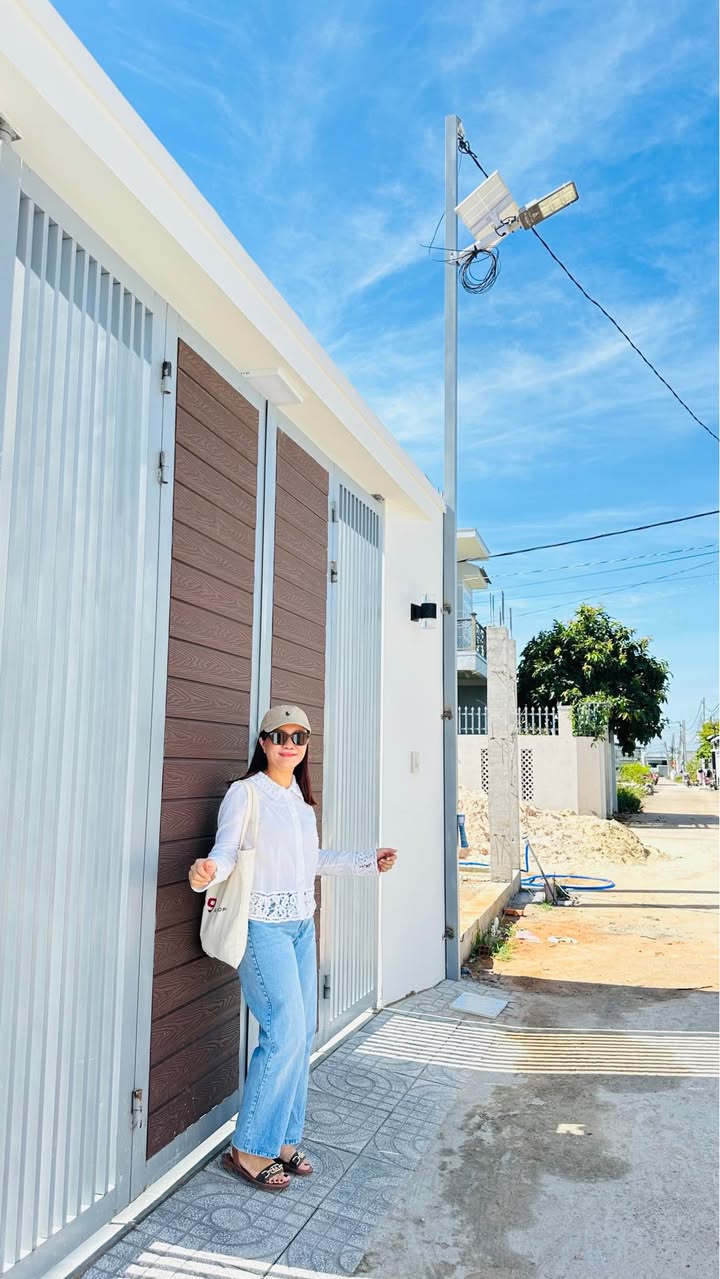 Nhà mới 100% Bình Thuận Phan Thiết 100m² giá 1.5 tỷ - Bàn giao nội thất hoàn thiện!