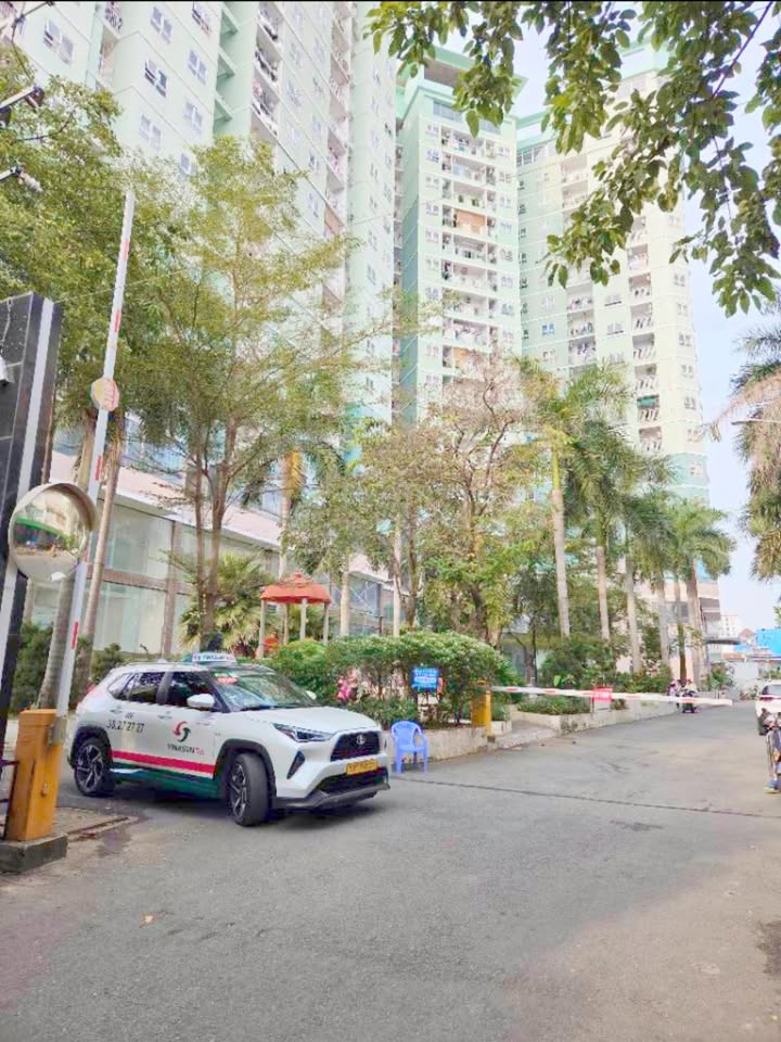 Căn hộ cao cấp Tân Phú 90m² giá 3.7 tỷ - Tặng nội thất cơ bản!