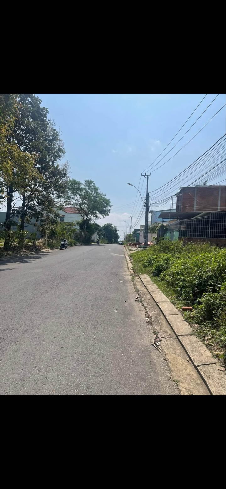 Đất thổ cư Lương Văn Can, Đăk Cấm 144m² giá 1 tỷ - Đường rộng, giao thông thuận lợi!