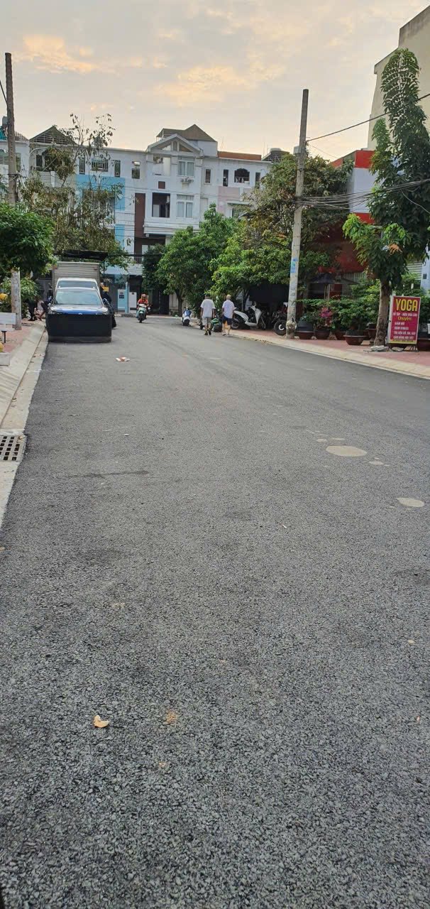 Nhà bán P. Chánh Hưng, Quận 8 - 108m² giá 21 tỷ - Nhà mới sẵn sàng vào ở!