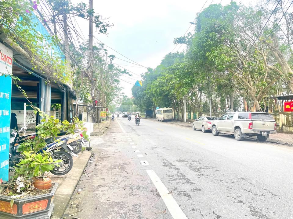 Đất lô góc 2 mặt đường Nguyễn Duy Trinh, 242m², giá 12.38 tỷ - Cơ hội đầu tư tuyệt vời!