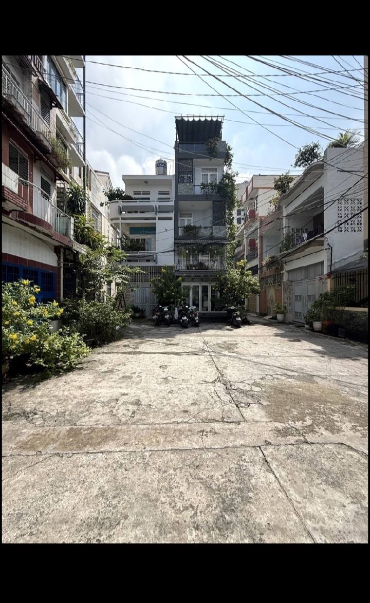 Nhà riêng Phú Nhuận 61m² giá 11 tỷ - Thiết kế lệch tầng hiện đại!