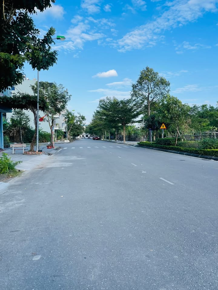 Đất nền khu đô thị 379 Quang Trung, Thái Bình 65m² giá 4 tỷ - Cơ hội đầu tư tuyệt vời!