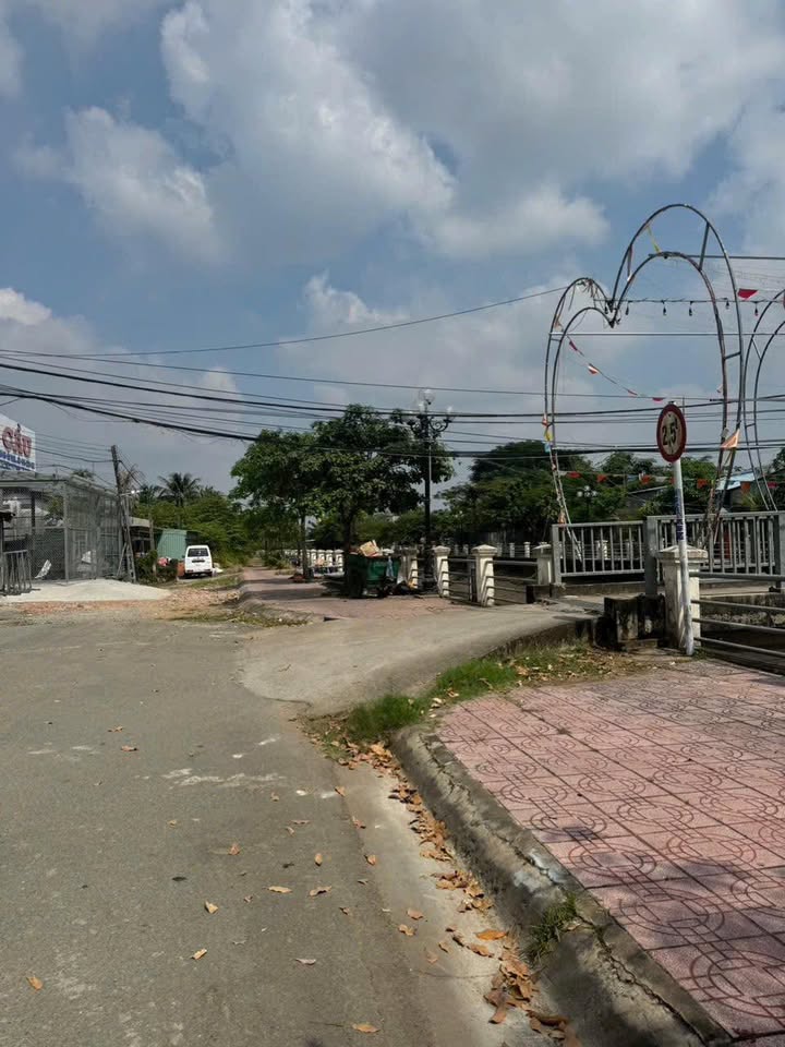 Đất mặt tiền Trần Văn Nam, Tân An, Long An 172m² - Giá chỉ 2.2 tỷ, chính chủ bán!