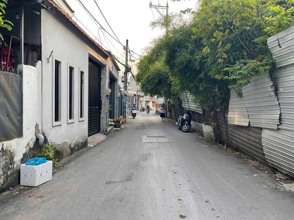 Nhà 475 Phước Long B, Quận 9, 140m², Doanh thu 90 triệu/tháng - Cơ hội đầu tư hấp dẫn!