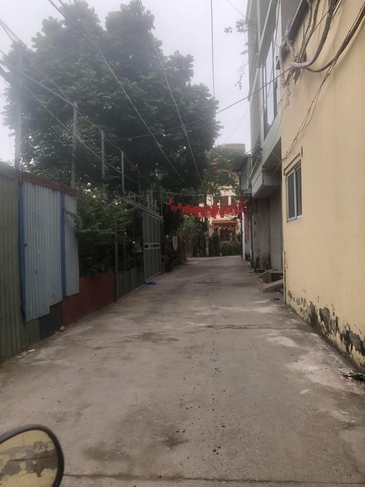 Đất nền mặt ngõ 114 Thanh Lân, 133m² giá 19.95 tỷ - Sổ đỏ chính chủ, không quy hoạch