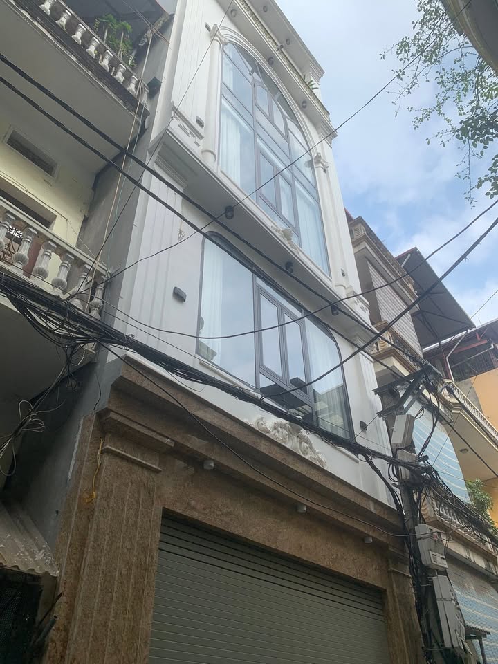 Nhà Khương Đình 42m² giá 13.5 tỷ - Khu dân cư sầm uất, tiện ích đầy đủ!